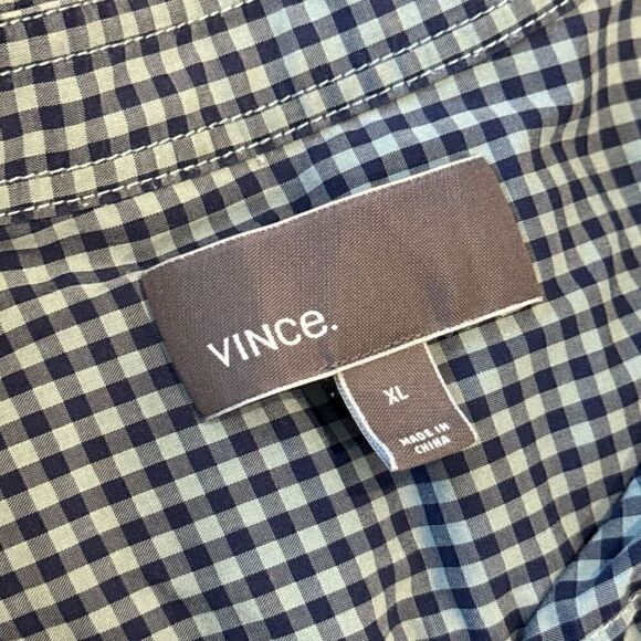 Vince button down collared shirt size XL - Picture 2 of 6